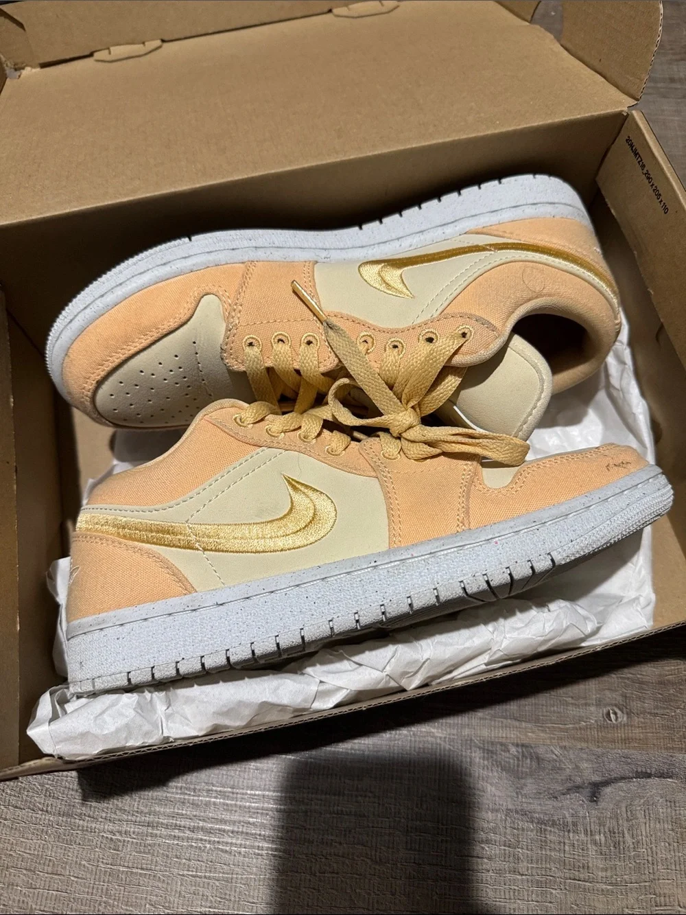 Nike low top